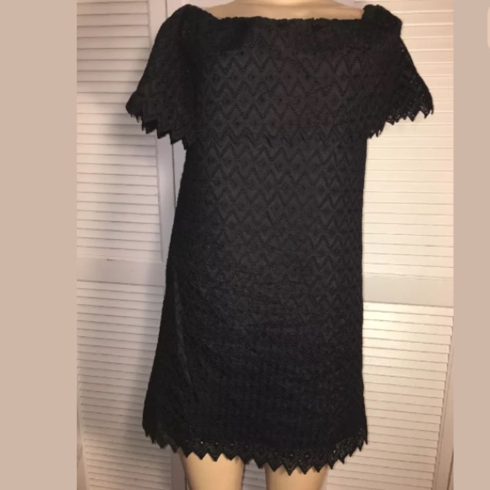 Kenzie dress medium eyelet of the shoulder - Picture 2 of 7